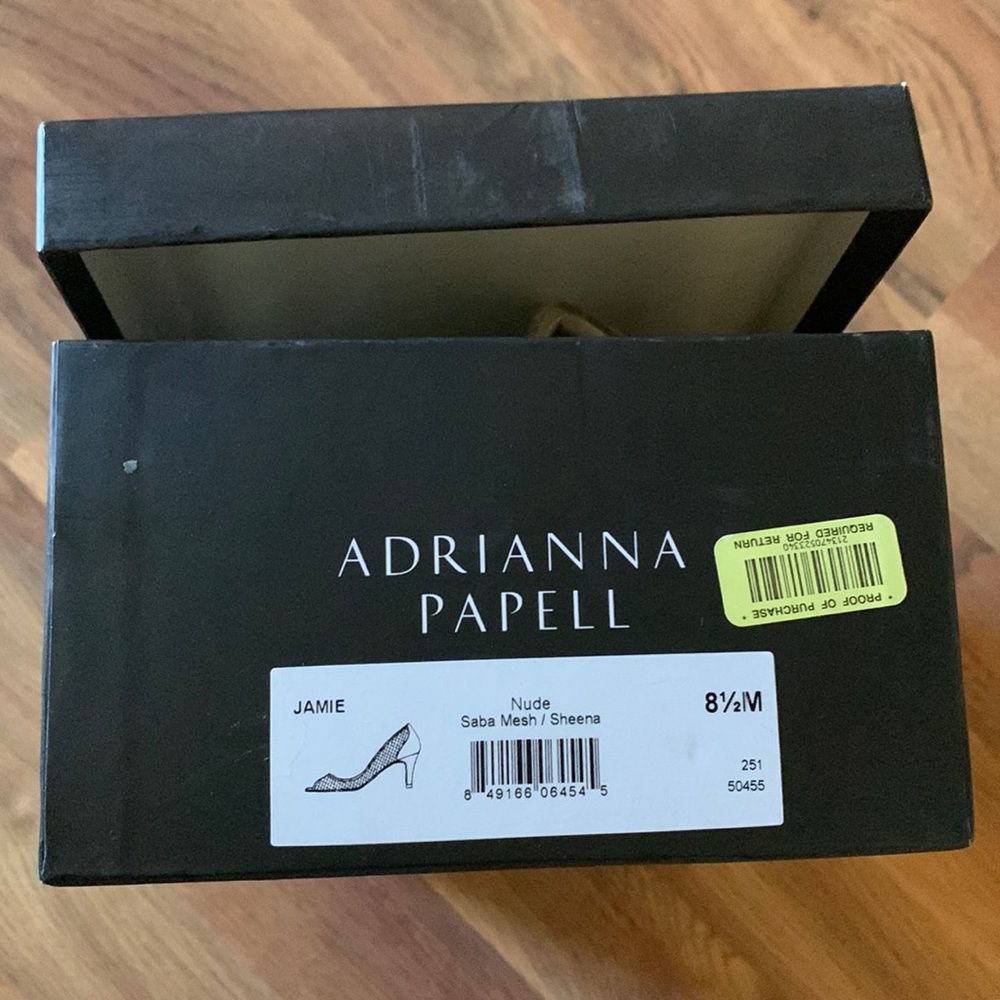 Adrianna Papell Gold Evening Pumps - Picture 7 of 7